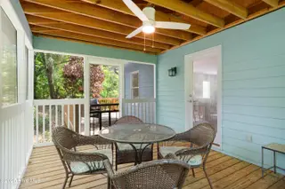 127 Sand Castle Drive, Emerald Isle, NC 28594 – photo 10: 127 Sand Castle Drive