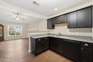 3252 Austin Avenue, New Bern, NC 28562 – photo 8: 23-web-or-mls-0C0A1694