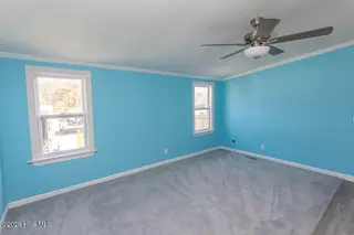 423 Gray Drive SW, Shallotte, NC 28470 — 3-bedroom manufactured home in Sherrow Estates, Shallotte, NC, photo 16 of 38