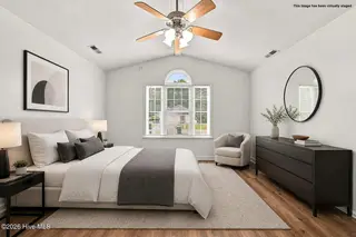 134 Luke Court, New Bern, NC 28560 – photo 6: Master Bedroom