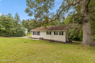 152 Jupiter Trail, Jacksonville, NC 28546 – photo 5: 5-web-or-mls-GI - 152 Jupiter Trail - Li