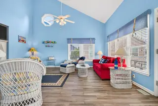 17 Sandpiper Drive, Ocean Isle Beach, NC 28469 — 5-bedroom home in Island Park, Ocean Isle Beach, NC, photo 20 of 54: Kahunaphoto.com-00060