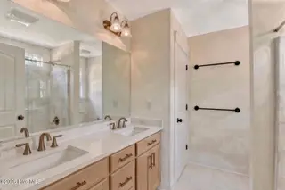 112 Fir Ridge Lane, Beaufort, NC 28516 – photo 8: 112 Master Bath-2