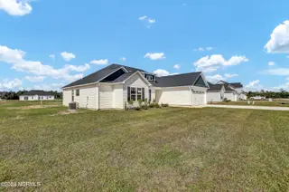 612 Turkey Trot Trail, Maysville, NC 28555 – photo 2: 6G8A4029