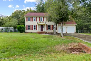 103 Marina Court, Jacksonville, NC 28540 — 4-bedroom home in Riverwood Estates, Jacksonville, NC, photo 5 of 53