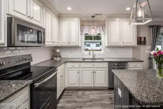 728 Red Birch Lane, Greenville, NC 27858 – photo 8: KITCHEN