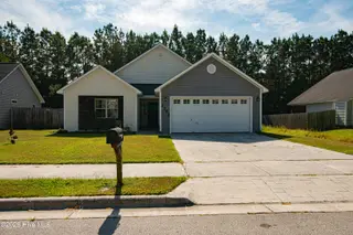 2002 W T Whitehead Drive, Jacksonville, NC 28546 – photo 2: DSC_4922