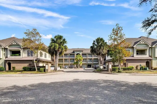 555 Grande Manor Court 302, Wilmington, NC 28405
