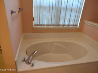 3097 River Hills Drive SW, Shallotte, NC 28470 – photo 15: Mstr Garden Tub