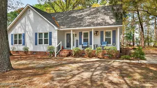 846 Darrell Drive, Greenville, NC 27834 — 3-bedroom home in Forest Pines, Greenville, NC, photo 1 of 39: 846 Darrell Drive
