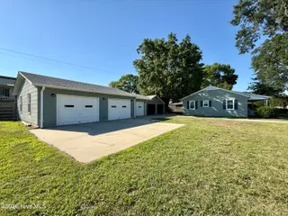 161 Walhurst Avenue, Chocowinity, NC 27817 – photo 14: Side View of Property