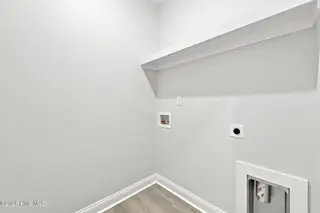 2753 Whitaker Glen Drive, Farmville, NC 27828 – photo 23: 40-web-or-mls-IMG_9612_edit