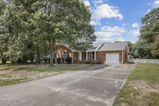 2495 Stratford Drive, La Grange, NC 28551 – photo 4: 04-2495 Stratford Dr-4