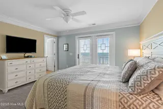 911 Ocean Boulevard W, Holden Beach, NC 28462 – photo 24: 13-web-or-mls-DSC09032