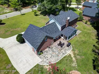 802 Thyme Court, New Bern, NC 28562 – photo 5: 04-802_Thyme_Air-4
