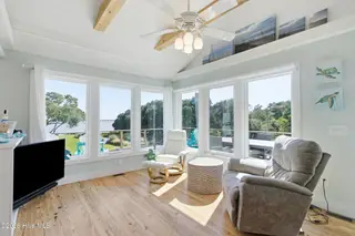 210 Upchurch Drive, Newport, NC 28570 – photo 13: IMG_7844_with_tv
