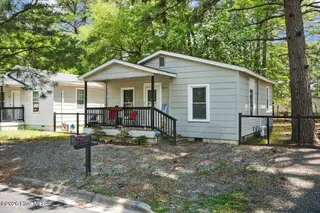 919 West Street, Smithfield, NC 27577 – photo 4: 04-919 West Street-4
