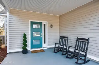 4320 Pine Hollow Drive, Wilmington, NC 28412 – photo 4: 004-4320PineHollowDrive-Wilmington-NC-28