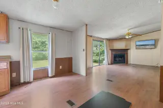 501 Justin Lane SW, Supply, NC 28462 — 3-bedroom manufactured home, Supply, NC, photo 13 of 32: 501JustinLnSW - 16