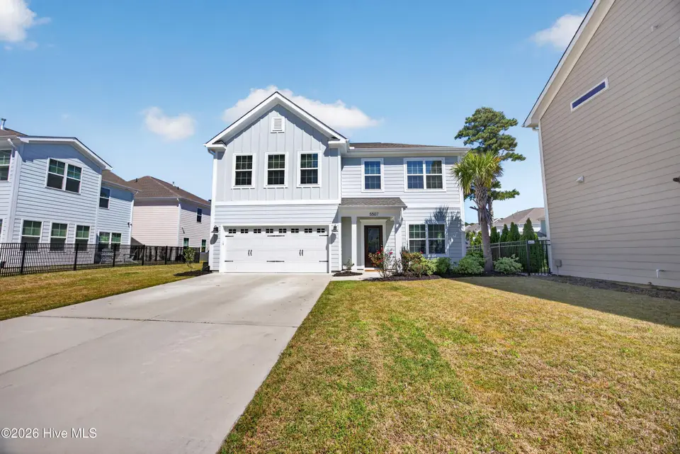 5507 Ivy Stone Lane, Wilmington, NC 28403 — 3-bedroom home in Cottages at Bradley Creek, Wilmington, NC, photo 1 of 25: 001_img_9860_605