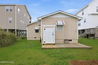 510 W Bogue Boulevard, Atlantic Beach, NC 28512 – photo 3: 510 W Bogue