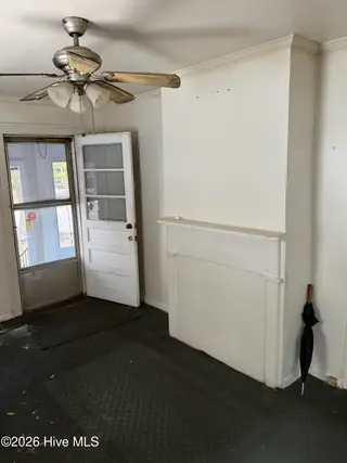 510 Church Street, Wilmington, NC 28401 – photo 6: Inside front room