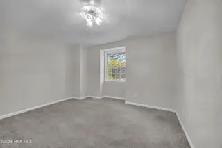 4937 Marlin Court, Wilmington, NC 28403 — 3-bedroom townhome in Stones Throw, Wilmington, NC, photo 18 of 26: 020_img_8906_336