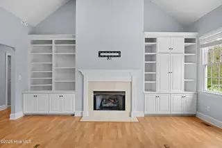 370 Whitebridge Road, Hampstead, NC 28443 – photo 13: 13_living room