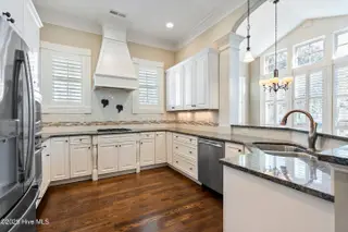 6533 Chalfont Circle, Wilmington, NC 28405 – photo 12: mls-DSC05937