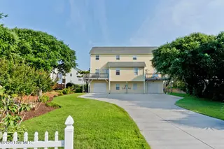 5405 Emerald Drive, Emerald Isle, NC 28594 – photo 3: 5405 Emerald Drive East