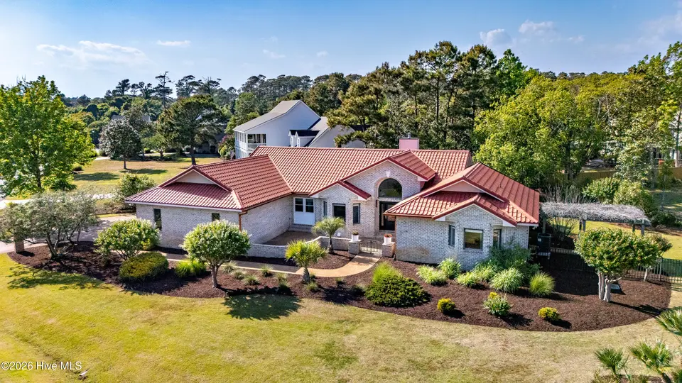 104 Core Drive W & Boat Slip #16, Morehead City, NC 28557 – photo 1 of 58: House 5