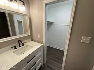 111 Excaliber Drive, Greenville, NC 27858 — 3-bedroom home in Camelot, Greenville, NC, photo 17 of 18: IMG_5557