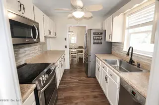 1010 Haymarket Lane, Wilmington, NC 28412 — 3-bedroom home in Echo East, Wilmington, NC, photo 11 of 61