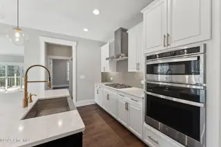 1032 Fawn Valley Way, Wilmington, NC 28409 – photo 10: 7- Kitchen