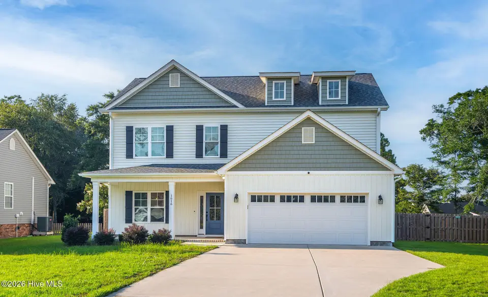 1616 Chadwick Shores Drive, Sneads Ferry, NC 28460 – photo 1 of 70