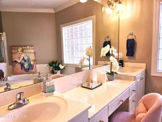 6301 Waters Edge Drive, Rocky Mount, NC 27803 – photo 24: Primary Bath View 1