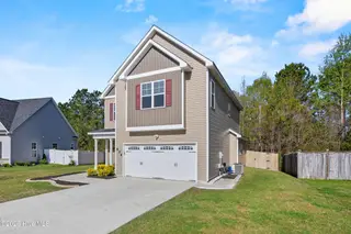 806 Tuscarora Trail, Jacksonville, NC 28546 – photo 7: 2_front exterior