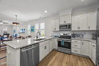 4073 Reunion Pointe Lane, New Bern, NC 28562 – photo 16: 33-web-or-mls-0C0A2413