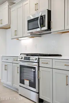 510 McRae Street 101, Wilmington, NC 28401 — 3-bedroom townhome in McRae Street Townhomes, Wilmington, NC, photo 8 of 60