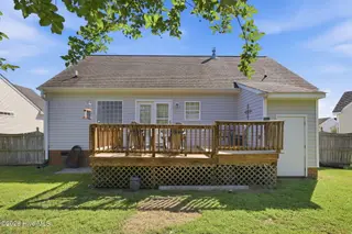 1204 Quarterpath Drive, Winterville, NC 28590 – photo 5: 48-web-or-mls-IMG_2883