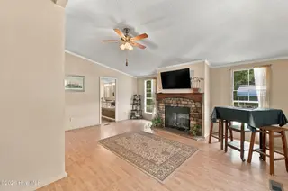 103 Shop Branch Lane, Hampstead, NC 28443 — 3-bedroom manufactured home in Bay Harbor, Hampstead, NC, photo 17 of 43: 103_shop_branch_ln_031
