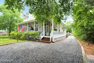 3007 W Oak Island Drive, Oak Island, NC 28465 – photo 3: 3007WestOakIslandDrive-3