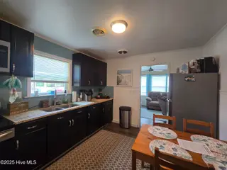 909 N 20th Street, Morehead City, NC 28557 – photo 7: Kitchen