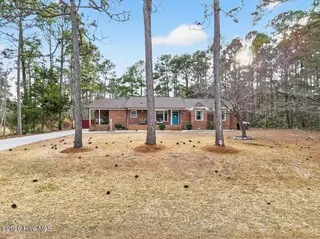 39 Country Club Drive, Shallotte, NC 28470 – photo 2: 39 Country Club Dr