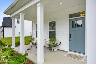 424 Northern Pintail Place, Hampstead, NC 28443 — 4-bedroom home in Magnolia Reserve, Hampstead, NC, photo 9 of 68: 4_front entryway