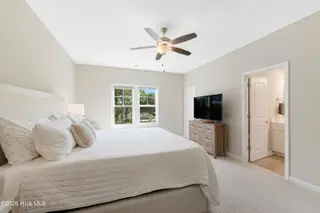 240 Great Egret Way, Beaufort, NC 28516 – photo 19: Primary suite
