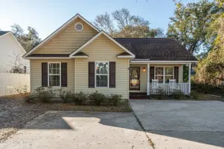 803 W Oak Island Drive, Oak Island, NC 28465 – photo 3: mls-DSC04911