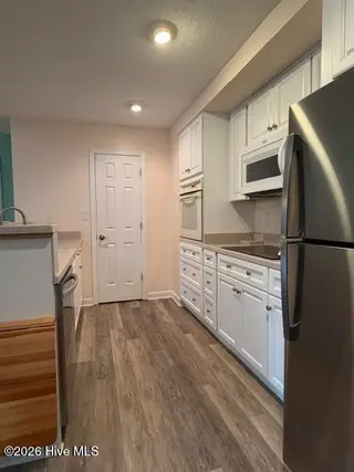 120 Sandham Court, Seven Lakes, NC 27376 – photo 14: Kitchen 2