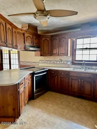 7613 Princess Ann Road, Evergreen, NC 28438 – photo 11: IMG_8535