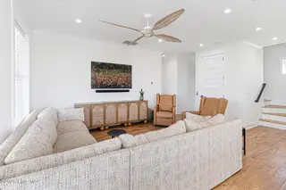 524 N Kinston Avenue, Atlantic Beach, NC 28512 – photo 13: Living Room